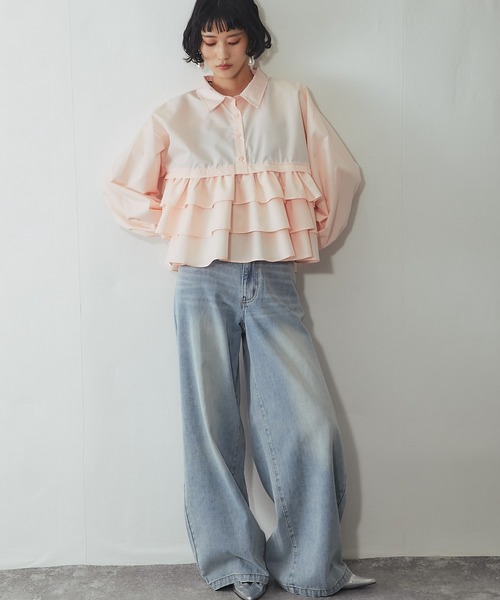 ANOTHER S(アナザーエス)の「コクーンシルエットワイドデニムパンツ(デニムパンツ・レディース・ブルー/ブラック・S/M/L)」の4枚目の写真