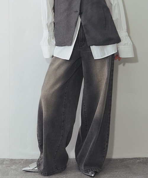 ANOTHER S(アナザーエス)の「コクーンシルエットワイドデニムパンツ(デニムパンツ・レディース・ブルー/ブラック・S/M/L)」の21枚目の写真