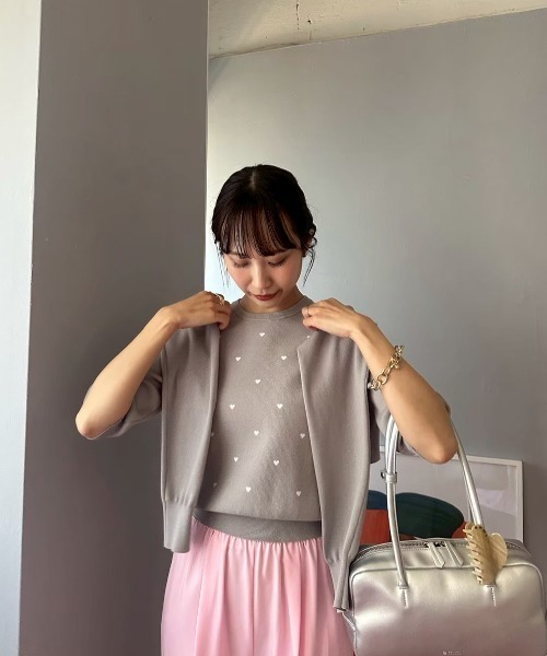emmi（エミ）の「【HEART】 eco ハートニットカーディガン【アンサンブル可能】（カーディガン/ボレロ・レディース・グレー/レッド/ブラック/アイボリー・F）」の8枚目の写真