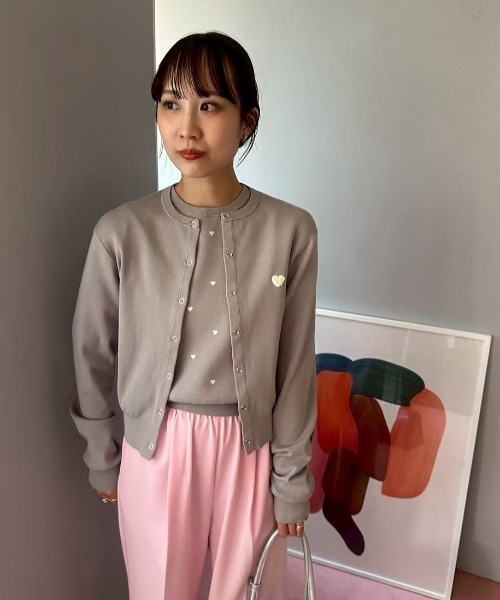 emmi（エミ）の「【HEART】 eco ハートニットカーディガン【アンサンブル可能】（カーディガン/ボレロ・レディース・グレー/レッド/ブラック/アイボリー・F）」の7枚目の写真