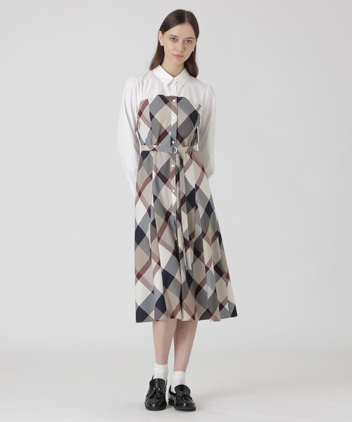 BLUE LABEL CRESTBRIDGE（ブルーレーベルクレストブリッジ