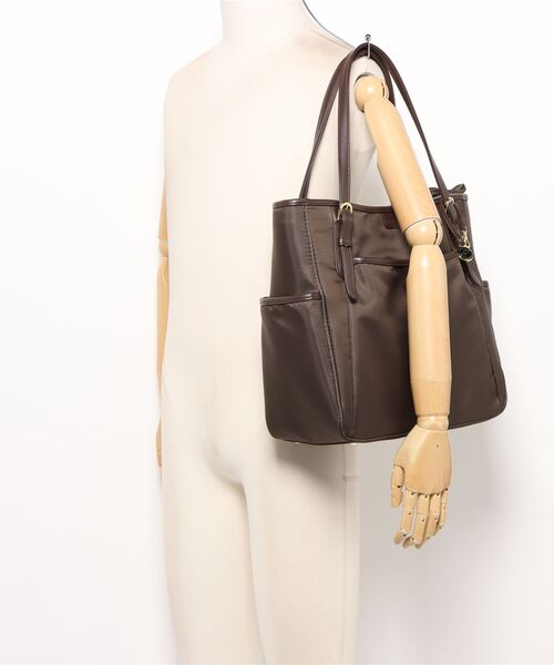 PROGRES（プログレ）の「トートバッグ アリューヴ 15L A4サイズ 13.3インチPC フロントポケット 20201（トートバッグ・レディース・チャコールグレー/ブラック・FREE）」の6枚目の写真