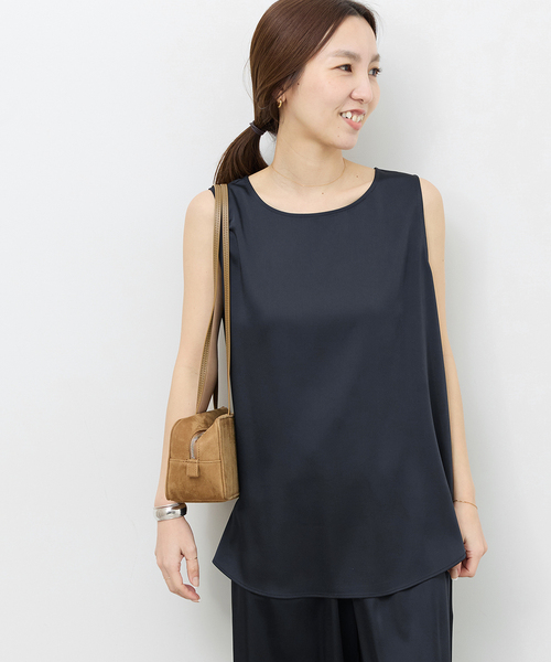 JOURNAL STANDARD relume(ジャーナルスタンダード レリューム)の「サテンノースリーブブラウス(シャツ/ブラウス・レディース・ネイビー/ベージュ・FREE)」の15枚目の写真