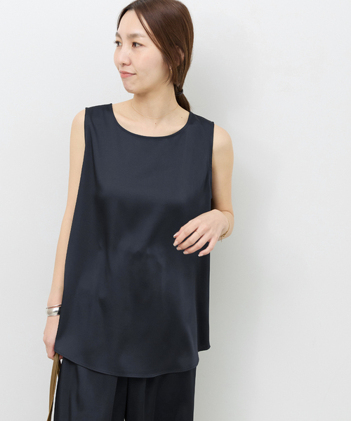 JOURNAL STANDARD relume(ジャーナルスタンダード レリューム)の「サテンノースリーブブラウス(シャツ/ブラウス・レディース・ネイビー/ベージュ・FREE)」の16枚目の写真