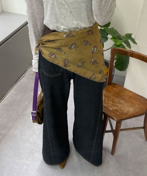 CIAOPANIC（チャオパニック）の「ダブルフェイスリバーシブル大判スカーフ（バンダナ/スカーフ・レディース・グリーン/レッド・ONE SIZE）」の4枚目の写真