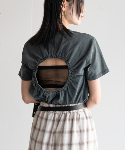 hwyl(ヒュイル)の「バックオープンTシャツ(Tシャツ/カットソー・レディース・チャコールグレー/ライトピンク/アイボリー・FREE)」の16枚目の写真