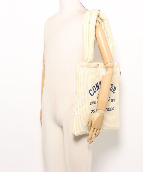 OSAMU GOODS(オサムグッズ)の「CONVERSE/コンバース CV OG STRIPE PUFFING TOTE(トートバッグ・レディース・ピンク/グリーン/サックスブルー/イエロー・ONE SIZE)」の8枚目の写真