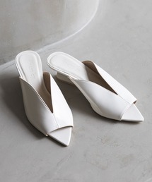 A part by | ポインテッドスリットミュール(サンダル)