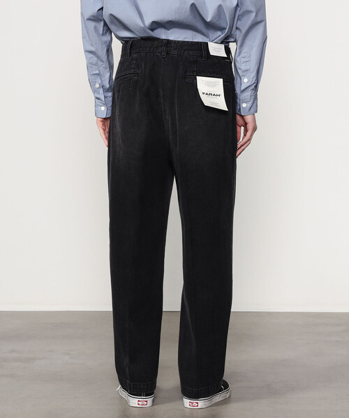FARAH(ファーラー)の「FARAH | ツータック ワイドデニムパンツ MEN(デニムパンツ・メンズ・ブラック系その他/ダークインディゴブルー・32/34/30)」の13枚目の写真