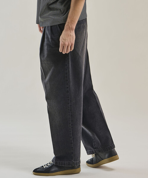 FARAH(ファーラー)の「FARAH | ツータック ワイドデニムパンツ MEN(デニムパンツ・メンズ・ブラック系その他/ダークインディゴブルー・32/34/30)」の20枚目の写真