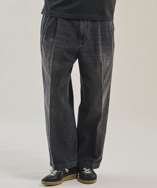 FARAH | ツータック ワイドデニムパンツ MEN（デニムパンツ）｜FARAH