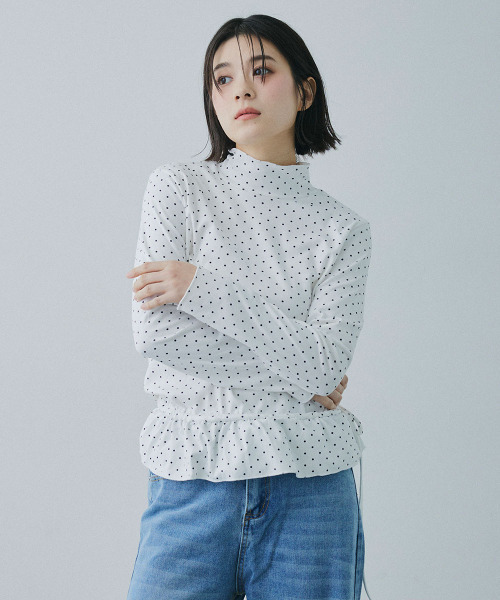 Mirette(ミレット)の「ドットペプラム ハイネックトップス / Polka Dot Peplum High-Neck Top(Tシャツ/カットソー・レディース・ホワイト・LARGE/MEDIUM)」の7枚目の写真
