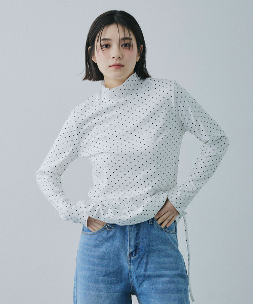 Mirette(ミレット)の「ドットペプラム ハイネックトップス / Polka Dot Peplum High-Neck Top(Tシャツ/カットソー・レディース・ホワイト・LARGE/MEDIUM)」の8枚目の写真