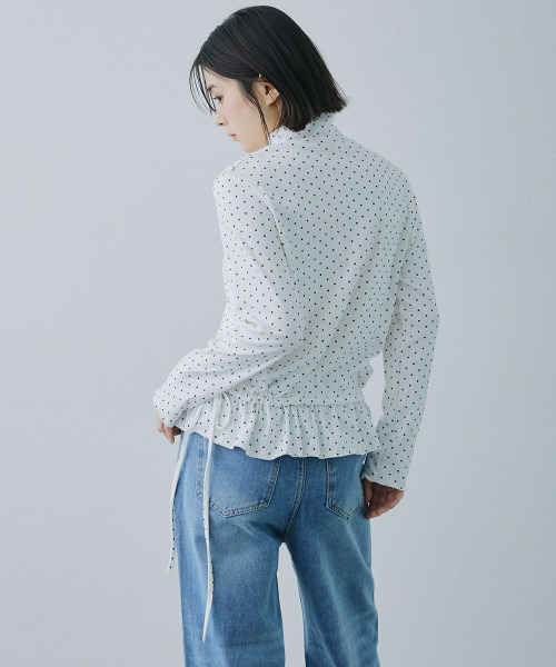 Mirette(ミレット)の「ドットペプラム ハイネックトップス / Polka Dot Peplum High-Neck Top(Tシャツ/カットソー・レディース・ホワイト・LARGE/MEDIUM)」の3枚目の写真