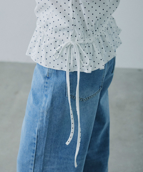Mirette(ミレット)の「ドットペプラム ハイネックトップス / Polka Dot Peplum High-Neck Top(Tシャツ/カットソー・レディース・ホワイト・LARGE/MEDIUM)」の4枚目の写真