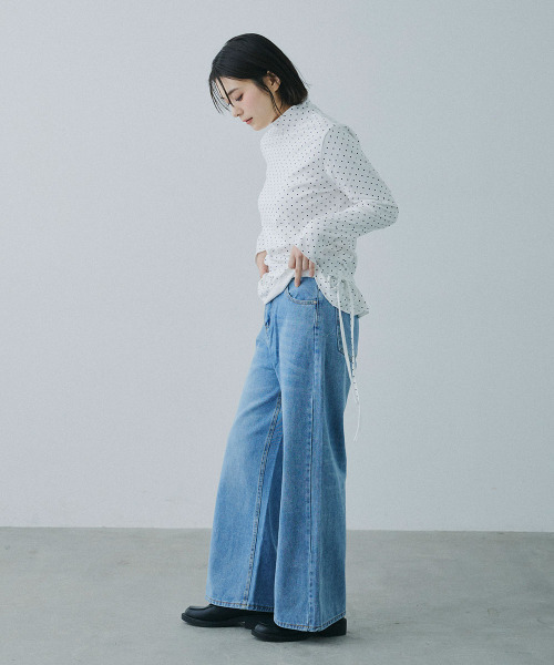 Mirette(ミレット)の「ドットペプラム ハイネックトップス / Polka Dot Peplum High-Neck Top(Tシャツ/カットソー・レディース・ホワイト・LARGE/MEDIUM)」の13枚目の写真