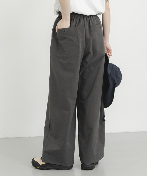 EKAL（エカル）の「DOT AIR WIDE TROUSERS（その他パンツ・レディース・ブラウン/ブラック/チャコールグレー・ONE）」の13枚目の写真