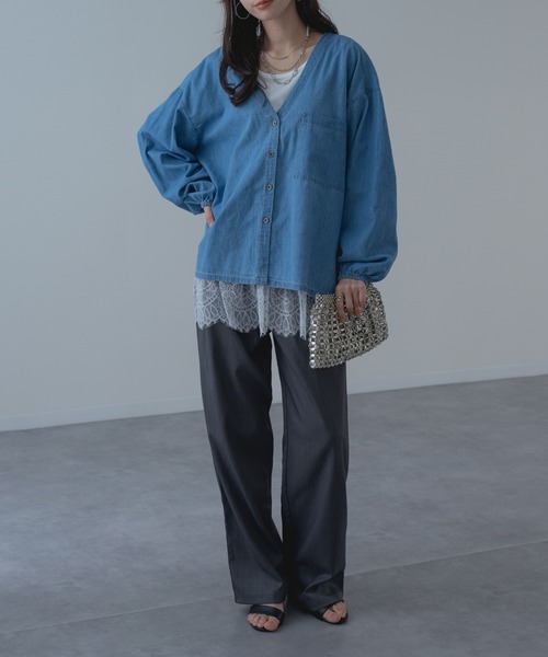 refinedworks（リファインドワークス）の「【refinedworks】抜け感あふれる デニム Vネック プルオーバー（シャツ/ブラウス・レディース・ネイビー/ブルー・FREE）」の11枚目の写真