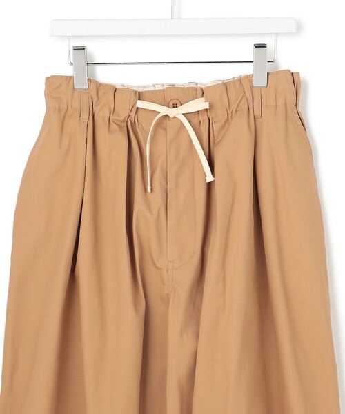 J.PRESS YORK STREET(ジェイプレスヨークストリート)の「【UNISEX】シージーワイド チノパンツ(チノパンツ・メンズ・カーキ系/黄土色系/グレー系・LARGE/MEDIUM/SMALL)」の5枚目の写真