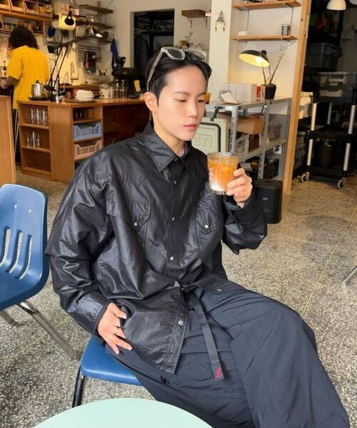 SECONDMONO（セカンドモノローグ）の「Coated Nylon Utility Shirt [BLACK]_SESH031BLACK（シャツ/ブラウス・レディース・その他・MEDIUM/LARGE）」の2枚目の写真