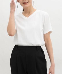Honeys | 【ハニさら・接触冷感・UVカット・遮熱】きれいめVネックTシャツ(Tシャツ/カットソー)