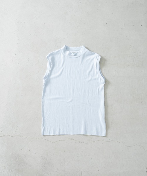 quadro(クオドロ)の「スーピマ接結ニットノースリーブハイネック(Tシャツ/カットソー・レディース・サンドベージュ/ダークネイビー/ブルーグレー・FREE)」の1枚目の写真