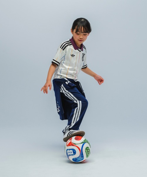 adidas(アディダス)の「キッズ アディダス サッカー日本代表 2026 アウェイ レプリカ ユニフォーム / ジャージ / アディダス adidas(ジャージ・キッズ・ホワイト・130/140/150/160)」の4枚目の写真