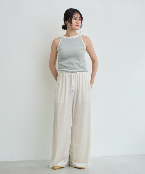 IENA LA BOUCLE(イエナラブークル)の「IENA LA BOUCLEトリアセベロアイージーワイドパンツ(その他パンツ・レディース・ブラウン/ホワイト/ブラック・40/38/36/34)」の5枚目の写真