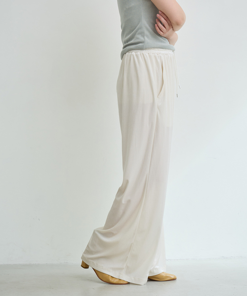 IENA LA BOUCLE(イエナラブークル)の「IENA LA BOUCLEトリアセベロアイージーワイドパンツ(その他パンツ・レディース・ブラウン/ホワイト/ブラック・40/38/36/34)」の18枚目の写真