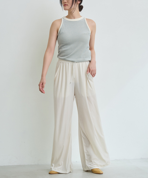 IENA LA BOUCLE(イエナラブークル)の「IENA LA BOUCLEトリアセベロアイージーワイドパンツ(その他パンツ・レディース・ブラウン/ホワイト/ブラック・40/38/36/34)」の20枚目の写真