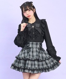袖ピンタックフリルブラウス