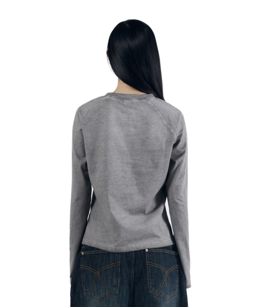 AAKAM(アーカム)の「Dust Henry Neck Long Sleeve (Gray)(Tシャツ/カットソー・レディース・その他・1/2)」の6枚目の写真