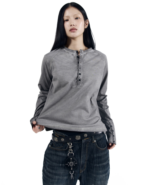 AAKAM(アーカム)の「Dust Henry Neck Long Sleeve (Gray)(Tシャツ/カットソー・レディース・その他・1/2)」の8枚目の写真