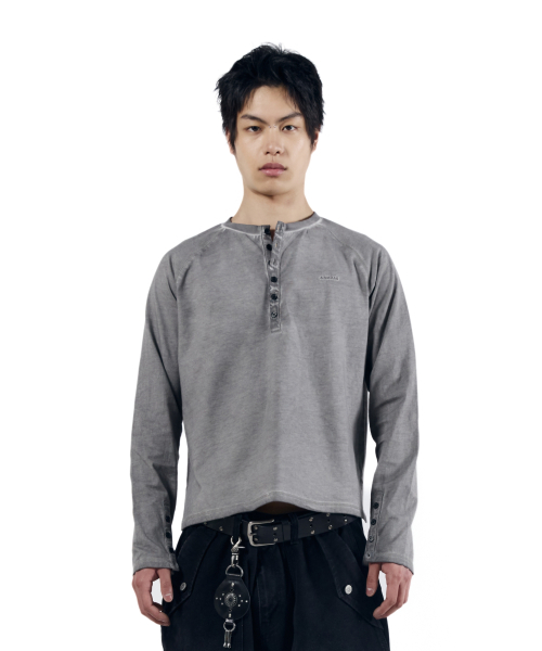 AAKAM(アーカム)の「Dust Henry Neck Long Sleeve (Gray)(Tシャツ/カットソー・レディース・その他・1/2)」の11枚目の写真