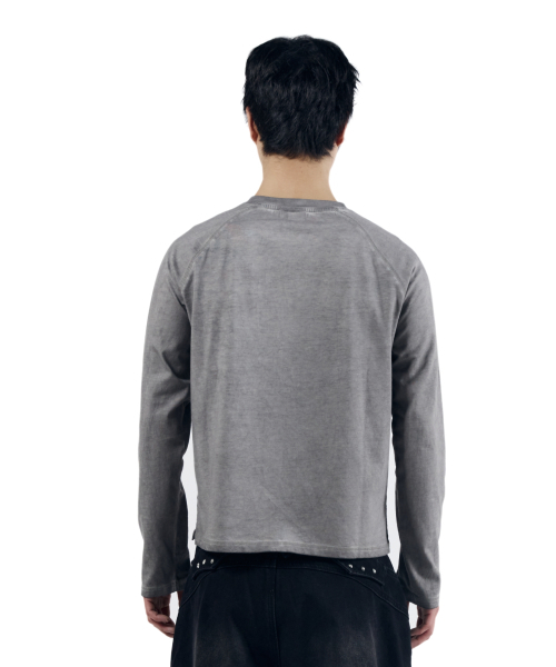 AAKAM(アーカム)の「Dust Henry Neck Long Sleeve (Gray)(Tシャツ/カットソー・レディース・その他・1/2)」の13枚目の写真