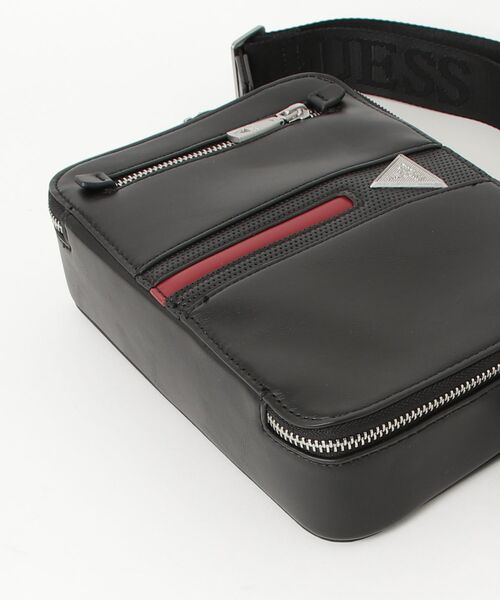 Guess(ゲス)の「TORINO Double Zip Camera Bag ショルダーバッグ カメラバッグ(ショルダーバッグ・メンズ・ブラック・ONE SIZE)」の13枚目の写真