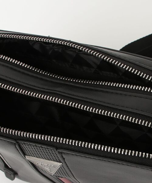 Guess(ゲス)の「TORINO Double Zip Camera Bag ショルダーバッグ カメラバッグ(ショルダーバッグ・メンズ・ブラック・ONE SIZE)」の14枚目の写真