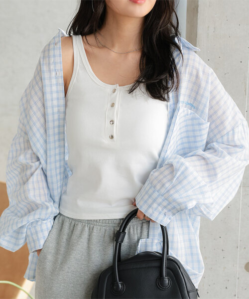 KOBE LETTUCE（コウベレタス）の「刺繍ロゴチェック柄ビッグシャツ（シャツ/ブラウス・レディース・レッド/イエロー/ブラック/ブルー・M）」の2枚目の写真