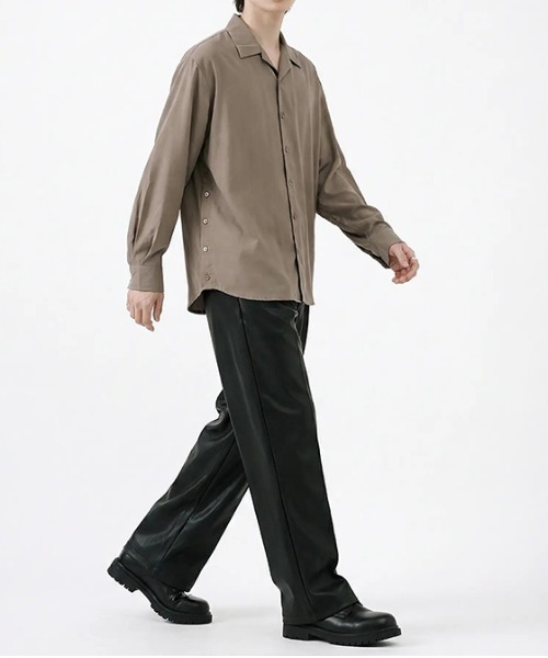 revertical(リバーティカル)の「オーバーサイズ シャツ(シャツ/ブラウス・メンズ・モカ/グリーン/グレー/ネイビー・LARGE/MEDIUM)」の12枚目の写真