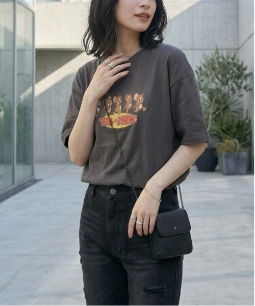 Tom&Jerry(トムアンドジェリー)の「【TOM & JERRY/トムとジェリー】キャラクタープリント半袖Tシャツ(WIDEシルエット)(Tシャツ/カットソー・レディース・スミクロ/オフホワイト/カーキ/オートミール・LARGE/MEDIUM)」の21枚目の写真
