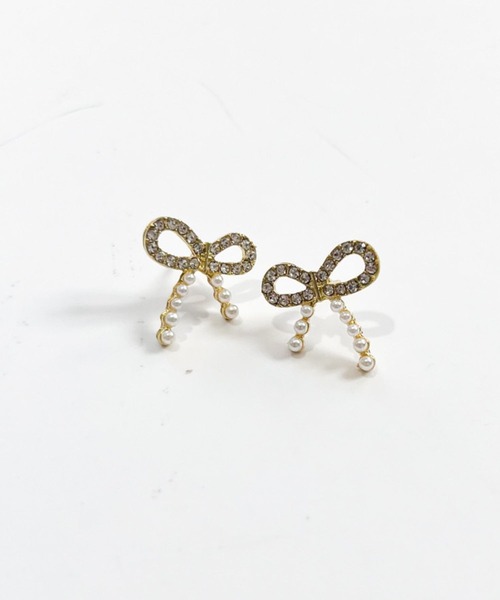 yu-ka(ユーカ)の「YU-KA:リボンパールミニピアス Ribbon Pearl Mini Earrings(ピアス(両耳用)・レディース・ゴールド・FREE)」の3枚目の写真