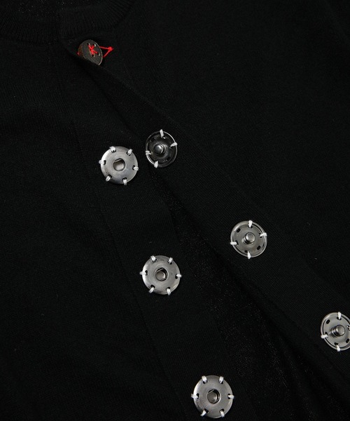 KHOKI(コッキ)の「Wool knit cardigan(カーディガン/ボレロ・メンズ・グレー/レッド/ブラック・3/2)」の9枚目の写真