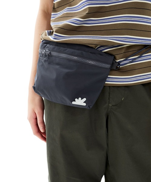 SUNLOVE(サンラブ)の「PERTEX 3L Mini Bag(ショルダーバッグ・レディース・ブルー/ブラウン/ネイビー・FREE)」の1枚目の写真
