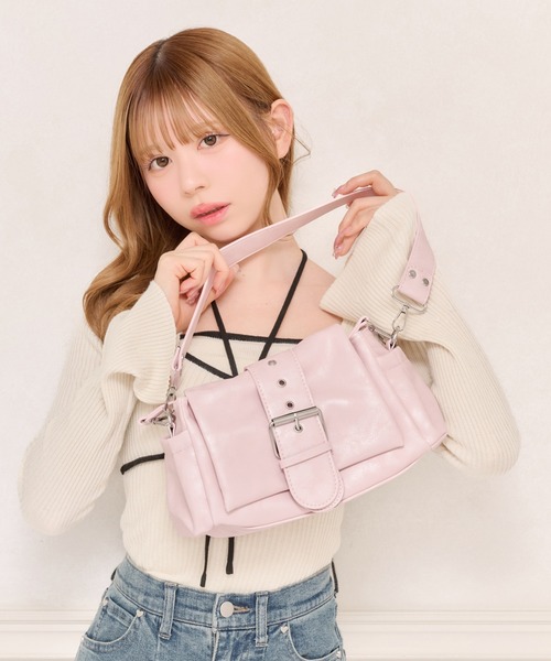 apres jour(アプレジュール)の「【apres jour×ARIAZ】バックルベルト付き2wayショルダーバッグ(ショルダーバッグ・レディース・ダークブラウン/アイボリー/ベビーピンク/ブラック・FREE)」の8枚目の写真
