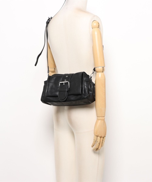 apres jour(アプレジュール)の「【apres jour×ARIAZ】バックルベルト付き2wayショルダーバッグ(ショルダーバッグ・レディース・ダークブラウン/アイボリー/ベビーピンク/ブラック・FREE)」の17枚目の写真