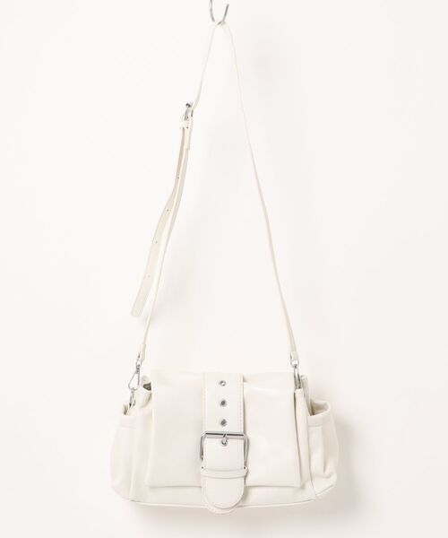 apres jour(アプレジュール)の「【apres jour×ARIAZ】バックルベルト付き2wayショルダーバッグ(ショルダーバッグ・レディース・ダークブラウン/アイボリー/ベビーピンク/ブラック・FREE)」の9枚目の写真
