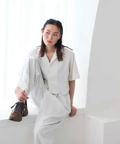 THE GOODLAND MARKET(ザグッドランドマーケット)の「『別注』MIDIUMISOLID×THE GOODLAND MARKET LINEN open-collar shirts(シャツ/ブラウス・レディース・ホワイト/ブラック・FREE)」の5枚目の写真
