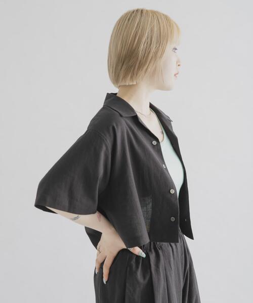 THE GOODLAND MARKET(ザグッドランドマーケット)の「『別注』MIDIUMISOLID×THE GOODLAND MARKET LINEN open-collar shirts(シャツ/ブラウス・レディース・ホワイト/ブラック・FREE)」の19枚目の写真
