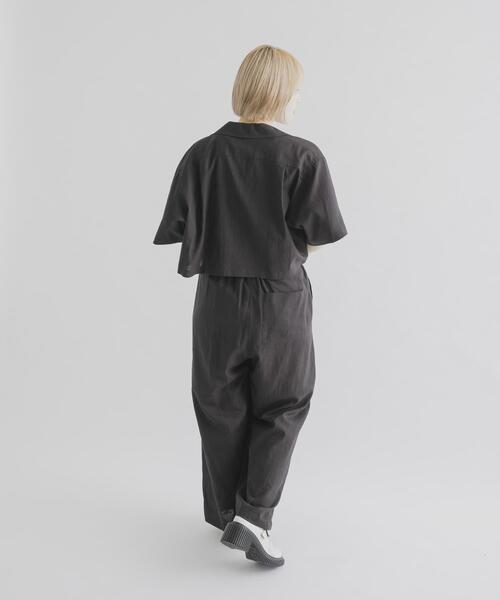 THE GOODLAND MARKET(ザグッドランドマーケット)の「『別注』MIDIUMISOLID×THE GOODLAND MARKET LINEN open-collar shirts(シャツ/ブラウス・レディース・ホワイト/ブラック・FREE)」の20枚目の写真
