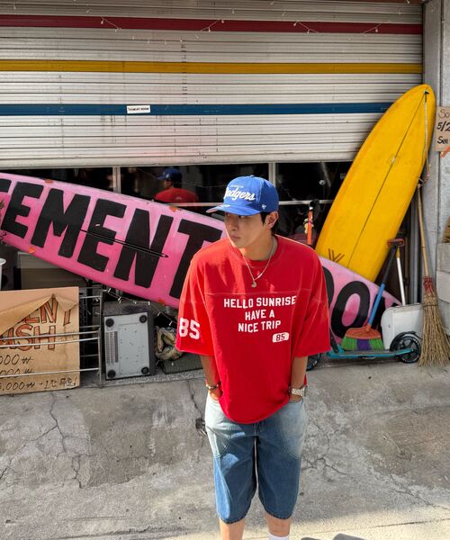 HELLO SUNRISE（ハローサンライズ）の「HNT Football Tee_VTG Red（Tシャツ/カットソー・レディース・レッド・SMALL/MEDIUM）」の4枚目の写真